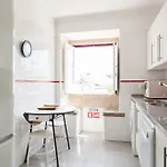Flh Olivais Cozy Flat Апартаменты